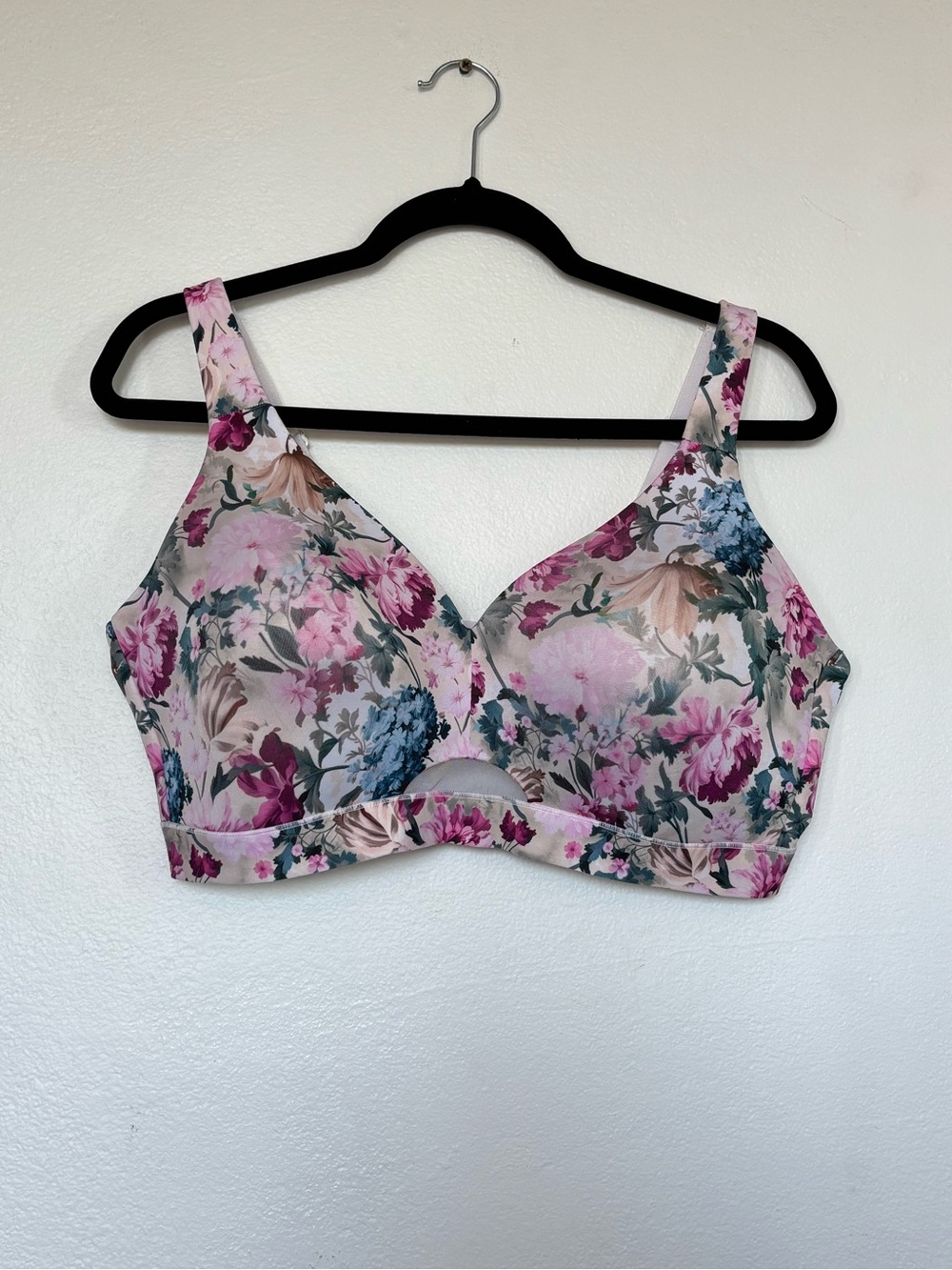 Cacique 42DD Lightly Lined No Wire Floral Comfy Bra Comfort Bliss